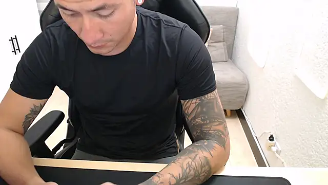 team dinamite69 online show from February 10, 12:41 pm