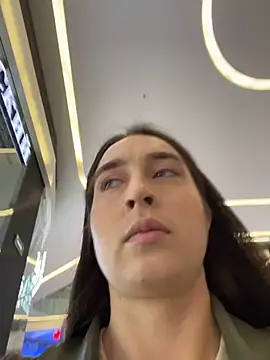 Holly Play online show from November 9, 7:04 am