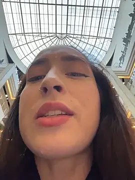 Holly Play online show from October 20, 1:14 pm