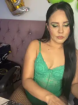 nicol jone1 online show from March 18, 1:21 am