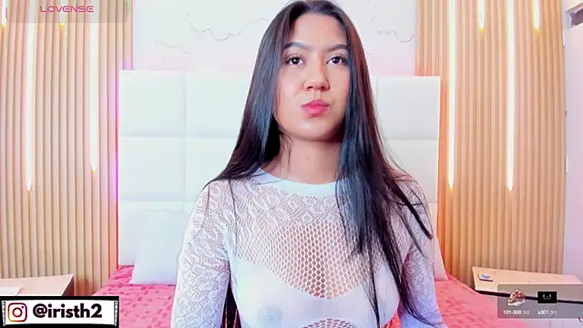 Iris Thompson  online show from October 13, 11:29 pm