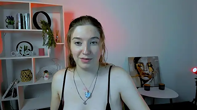 Snapshot of daisy_candy chatting on October 18, 10:44 pm daisy candy online show from October 18, 10:44 pm