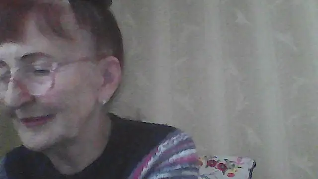 Snapshot of TanyaSweet634 chatting on October 11, 6:40 am TanyaSweet634 online show from October 11, 6:40 am