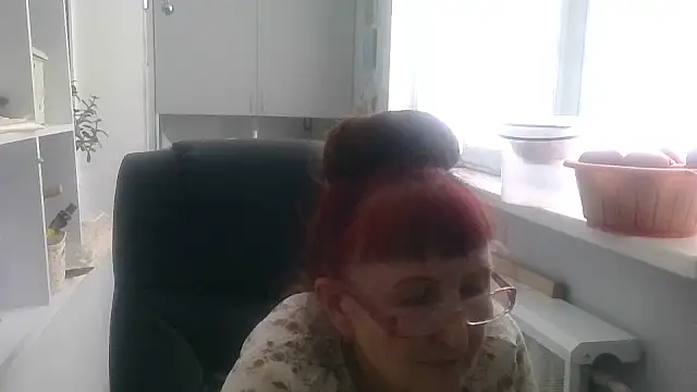 Snapshot of TanyaSweet634 chatting on September 10, 7:30 am TanyaSweet634 online show from September 10, 7:30 am
