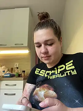 SuzieMurray online show from October 1, 10:20 am