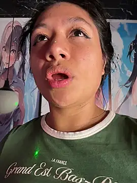 Im Little online show from April 10, 2:28 am