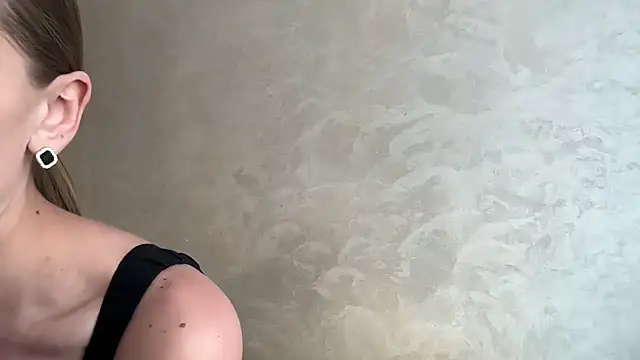 CaitlinaJayne23 online show from February 27, 1:33 pm