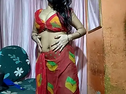 poojaxxx65 online show from November 29, 1:20 am