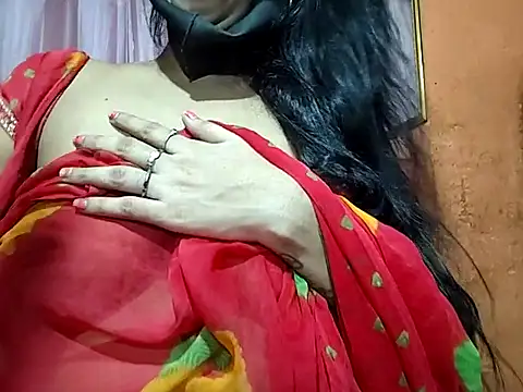 poojaxxx65 online show from October 6, 12:27 am