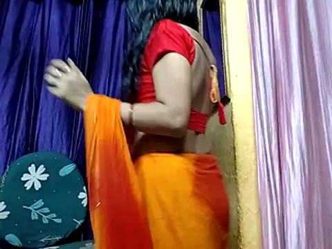 poojaxxx65 online show from July 12, 10:43 pm
