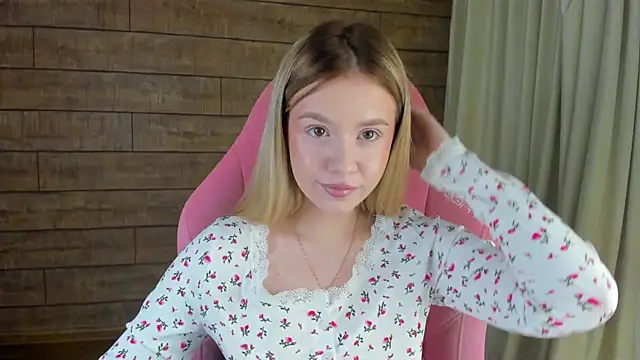 MilanaBalmain online show from March 23, 4:29 am