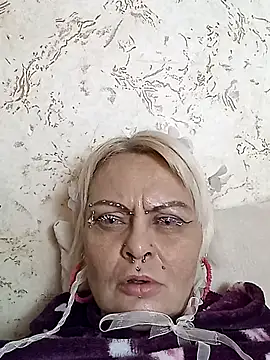 Gardener of Illusions online show from November 30, 9:41 pm