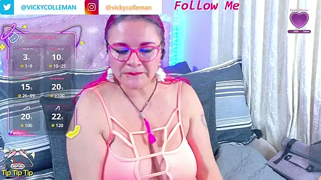 Snapshot of VickyColleman chatting on October 23, 7:09 pm VickyColleman online show from October 23, 7:09 pm