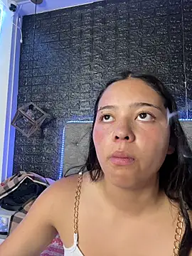 Paloma  LS online show from April 12, 7:38 pm