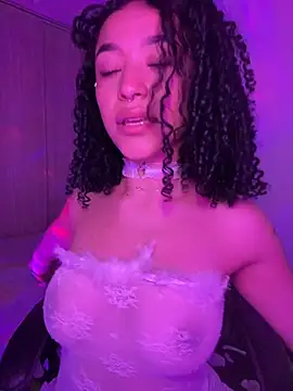 Snapshot of Crystal_Dluna chatting on September 26, 4:48 pm Crystal Dluna online show from September 26, 4:48 pm