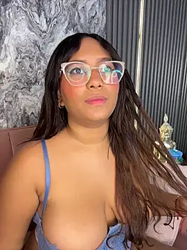 MadisonHunter2024 online show from January 17, 8:38 pm