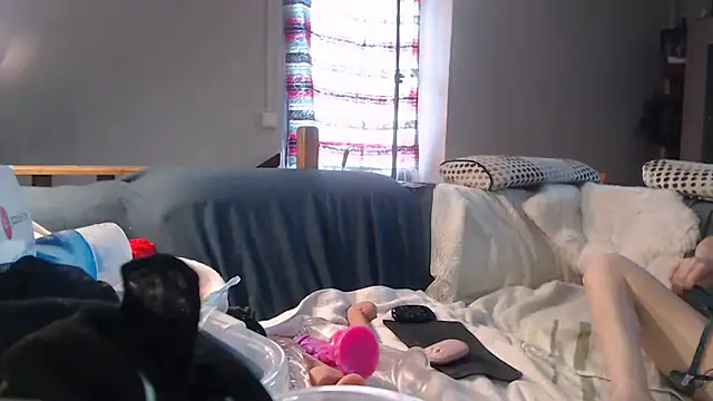 Lily-Diabl3ss online show from April 10, 6:30 am