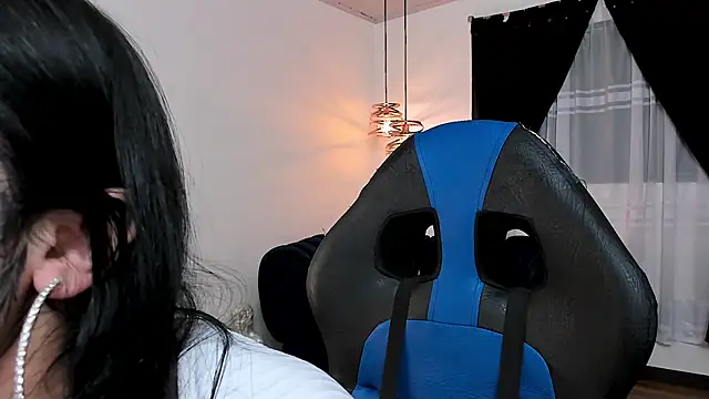 myeimmy 33 online show from October 2, 3:33 am