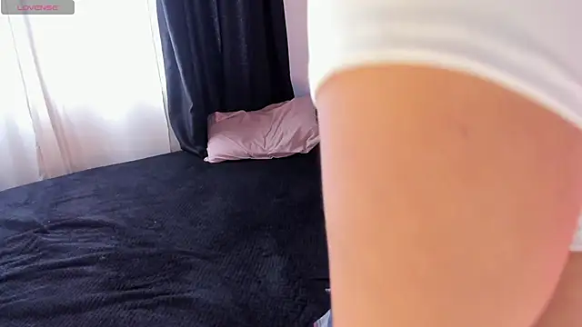 anhiahoney02 online show from November 6, 5:08 pm