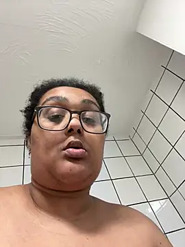 vanilla chocolate23 online show from March 25, 1:58 pm