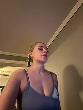 lexybabyxo online show from April 3, 9:40 am