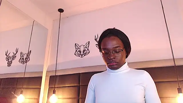 candy lovee69 online show from March 31, 9:15 pm