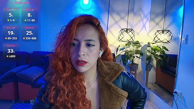 Snapshot of sahra_taylor_ chatting on September 18, 2:48 pm sahra taylor online show from September 18, 2:48 pm