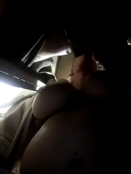 SweetVegasTits online show from October 6, 8:20 am