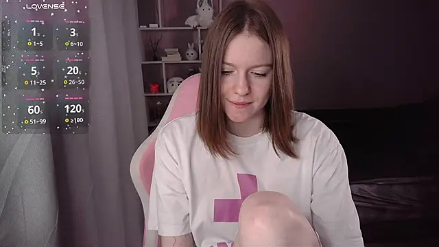 CassieJuice69 online show from March 4, 2:45 pm