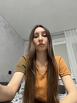 viviandaimond1 online show from April 6, 10:11 pm