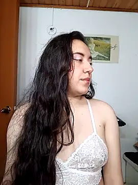 Emi chik online show from February 1, 10:36 am