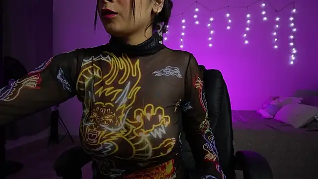 tammylee  online show from September 28, 6:42 am