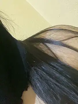 Cameelia online show from January 7, 2:20 pm