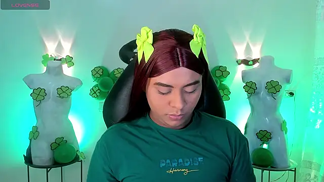 Emili Roux online show from March 17, 9:57 am