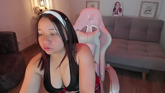 Jhiinny Brownn online show from September 26, 3:26 am