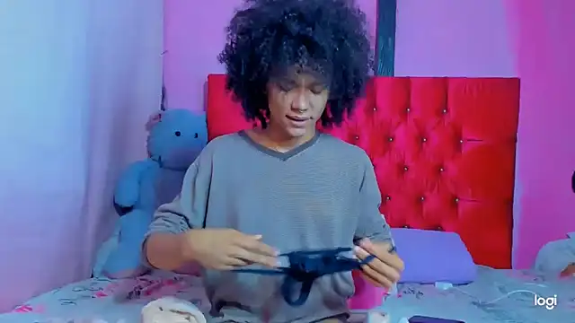 StassieBell online show from March 11, 10:08 am