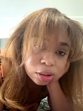 camiliaskye online show from October 21, 5:11 am