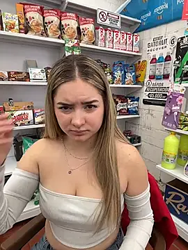 imlindapink online show from February 3, 3:17 pm