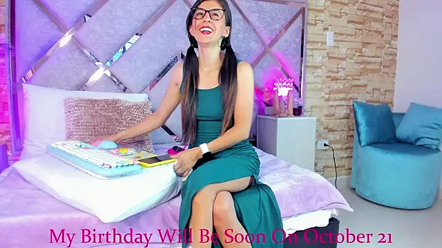  jade white  online show from September 16, 1:19 pm