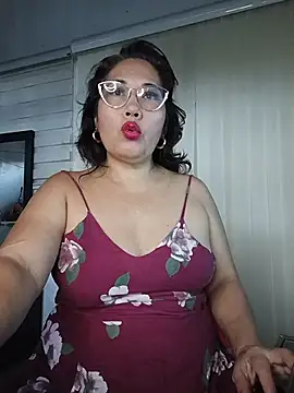 anniecoopeer online show from November 3, 11:14 am