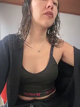 Snapshot of im_lorein chatting on October 14, 12:41 pm im lorein online show from October 14, 12:41 pm