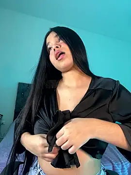 AuroraFiore online show from January 17, 1:35 am