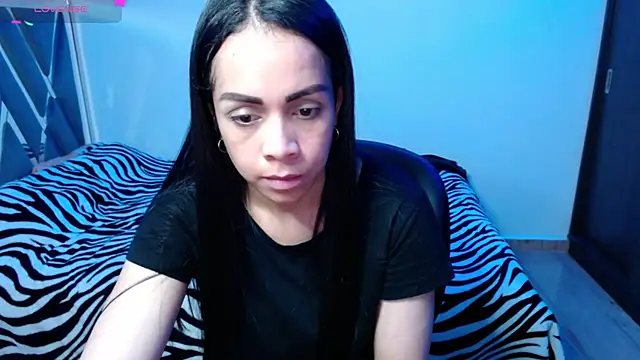 Snapshot of Amber_Lovely chatting on September 10, 12:43 am Amber Lovely online show from September 10, 12:43 am