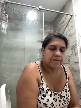 Snapshot of siri_duque chatting on October 1, 1:54 am siri duque online show from October 1, 1:54 am