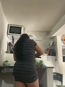 siri duque online show from February 4, 6:44 pm