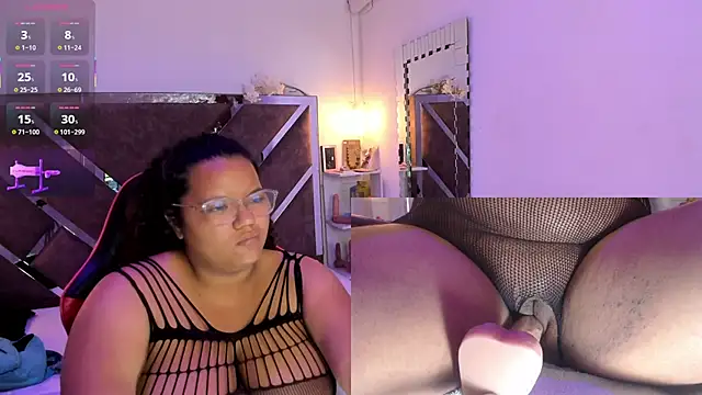 MhiaRey online show from October 15, 1:03 pm