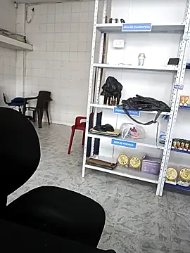 Megan jennerr online show from December 16, 3:07 pm