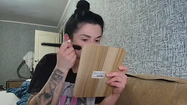 Liana diva online show from February 28, 7:35 pm