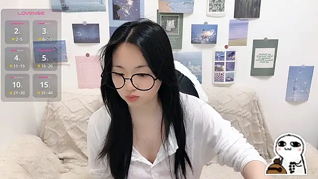 LiLiYbaby online show from March 13, 6:26 am