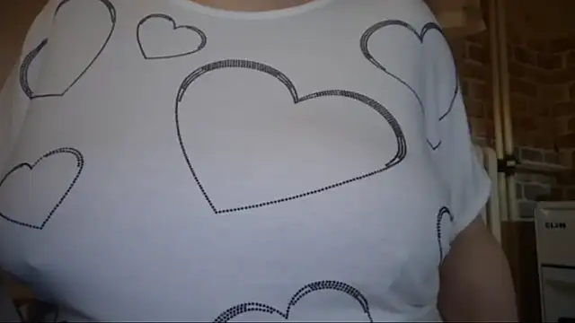 AalinnaK online show from January 11, 12:48 am